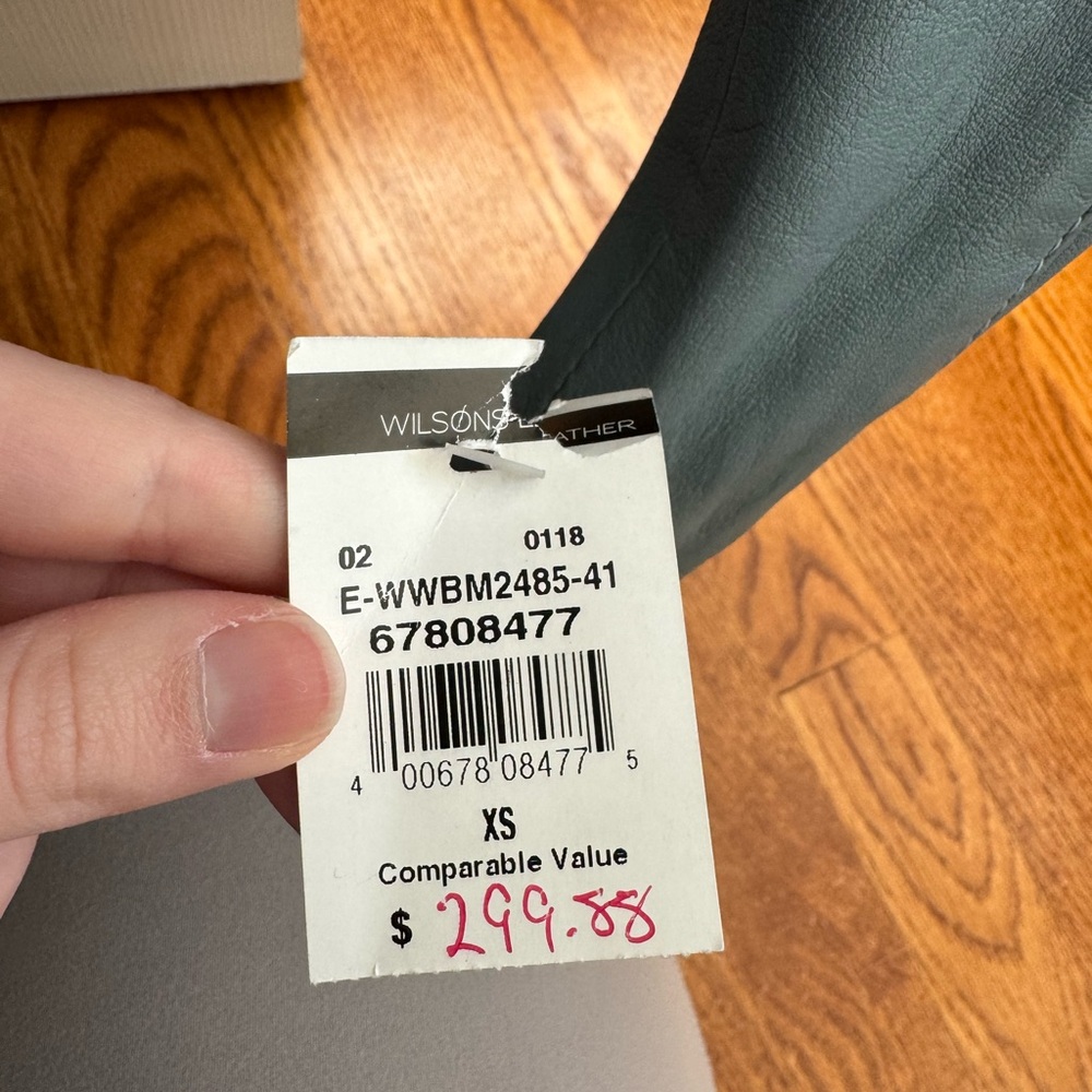 Authentic Leather Jacket - Picture 4 of 6